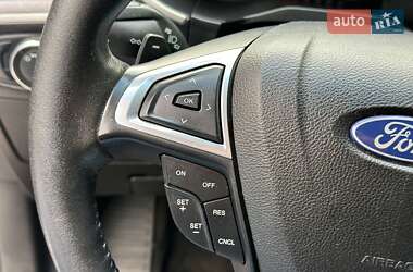 Внедорожник / Кроссовер Ford Edge 2015 в 