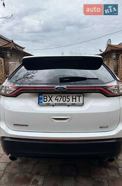 Позашляховик / Кросовер Ford Edge 2016 в 
