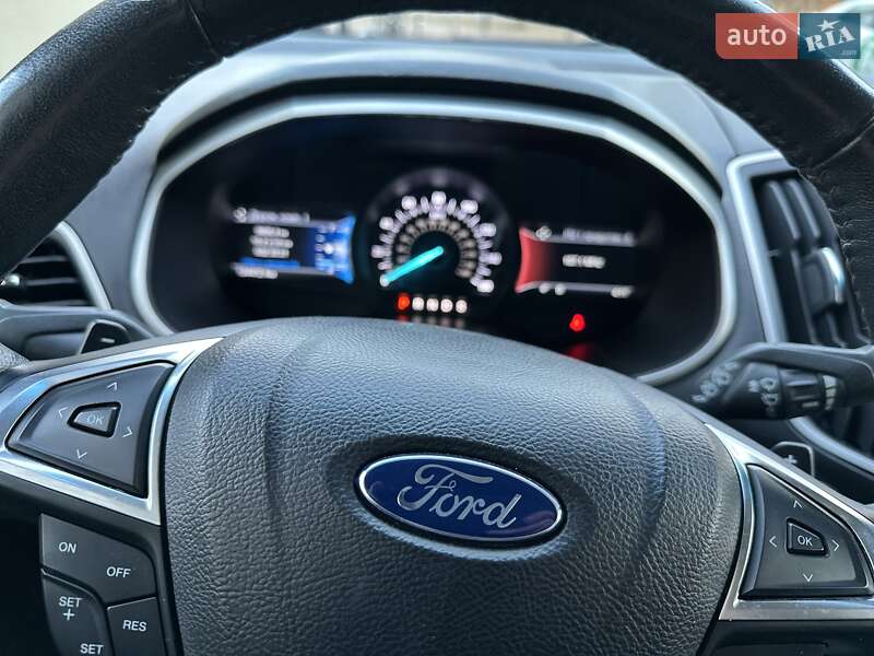 Внедорожник / Кроссовер Ford Edge 2015 в Хмельницком