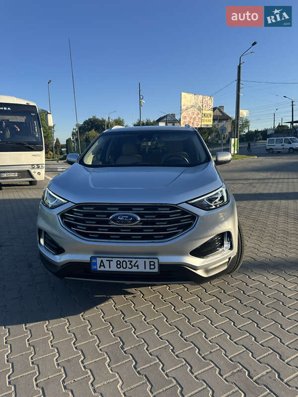 Внедорожник / Кроссовер Ford Edge 2019 в 