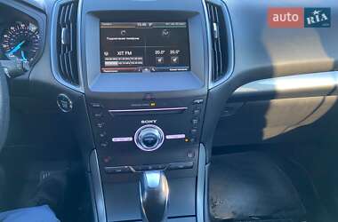 Внедорожник / Кроссовер Ford Edge 2015 в 