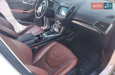 Внедорожник / Кроссовер Ford Edge 2017 в 