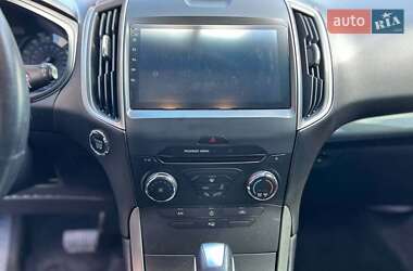 Внедорожник / Кроссовер Ford Edge 2016 в 
