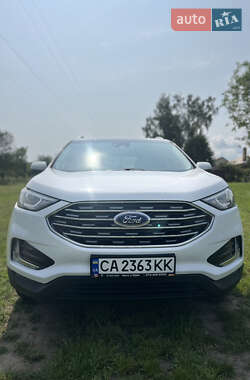 Внедорожник / Кроссовер Ford Edge 2019 в 