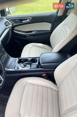 Внедорожник / Кроссовер Ford Edge 2019 в 