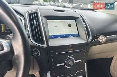 Внедорожник / Кроссовер Ford Edge 2016 в 