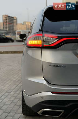 Внедорожник / Кроссовер Ford Edge 2015 в 