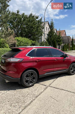Внедорожник / Кроссовер Ford Edge 2016 в 