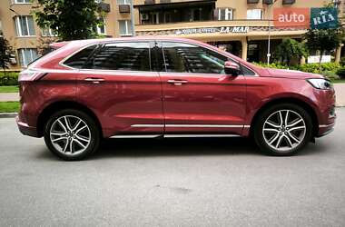 Внедорожник / Кроссовер Ford Edge 2019 в 