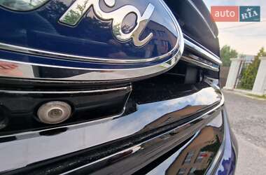 Внедорожник / Кроссовер Ford Edge 2016 в 