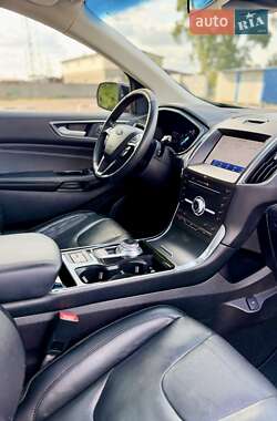 Внедорожник / Кроссовер Ford Edge 2019 в 