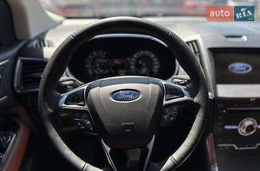 Внедорожник / Кроссовер Ford Edge 2019 в 