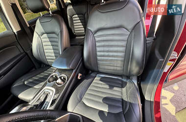 Внедорожник / Кроссовер Ford Edge 2016 в 
