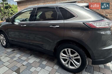 Внедорожник / Кроссовер Ford Edge 2017 в 