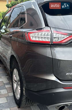 Внедорожник / Кроссовер Ford Edge 2017 в 