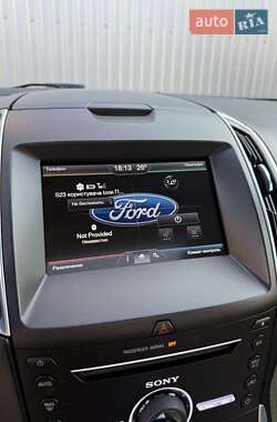 Внедорожник / Кроссовер Ford Edge 2015 в 