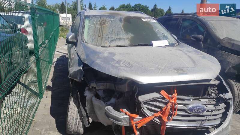 Внедорожник / Кроссовер Ford Edge 2020 в 