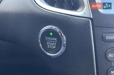 Позашляховик / Кросовер Ford Edge 2016 в 