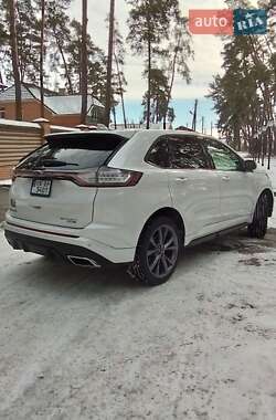 Внедорожник / Кроссовер Ford Edge 2015 в 
