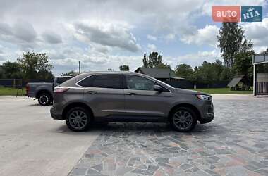 Внедорожник / Кроссовер Ford Edge 2019 в 