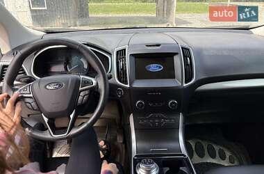 Внедорожник / Кроссовер Ford Edge 2019 в 