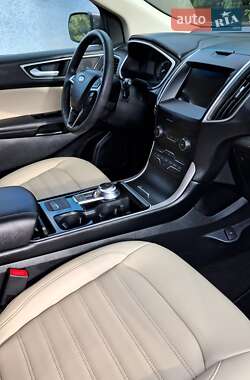 Внедорожник / Кроссовер Ford Edge 2018 в 
