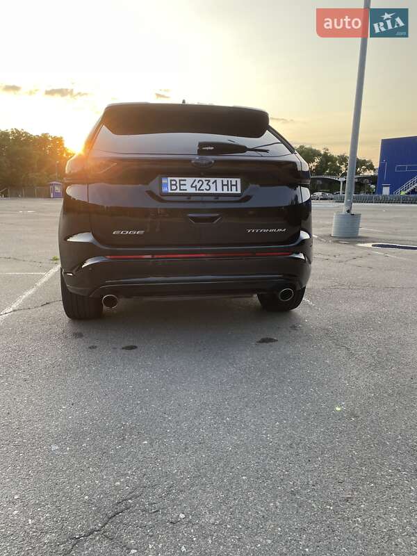 Позашляховик / Кросовер Ford Edge 2015 в Миколаєві