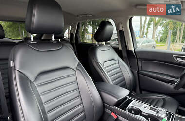 Внедорожник / Кроссовер Ford Edge 2020 в 