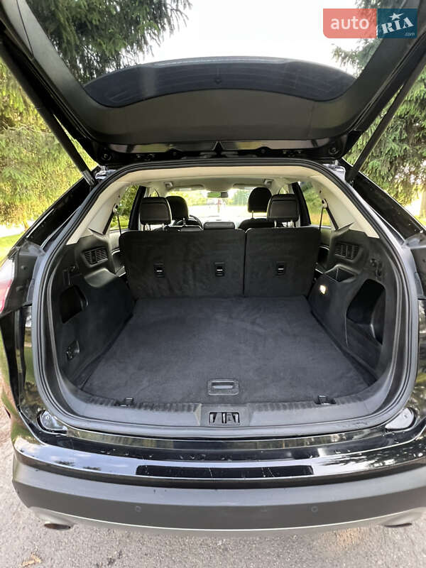 Внедорожник / Кроссовер Ford Edge 2019 в Дубно