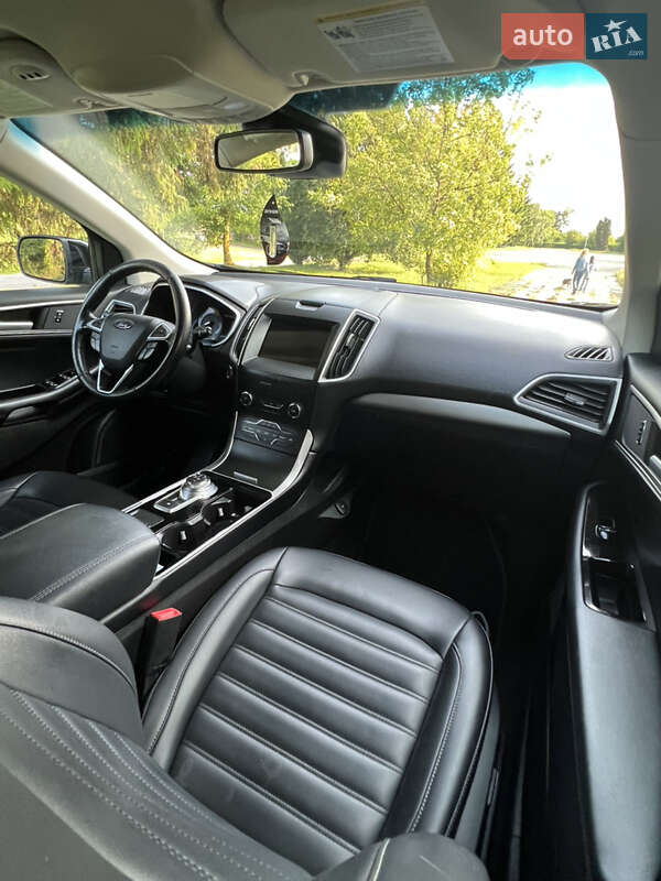 Внедорожник / Кроссовер Ford Edge 2019 в Дубно
