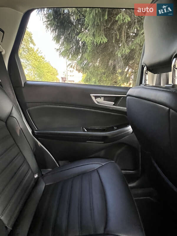 Внедорожник / Кроссовер Ford Edge 2019 в Дубно