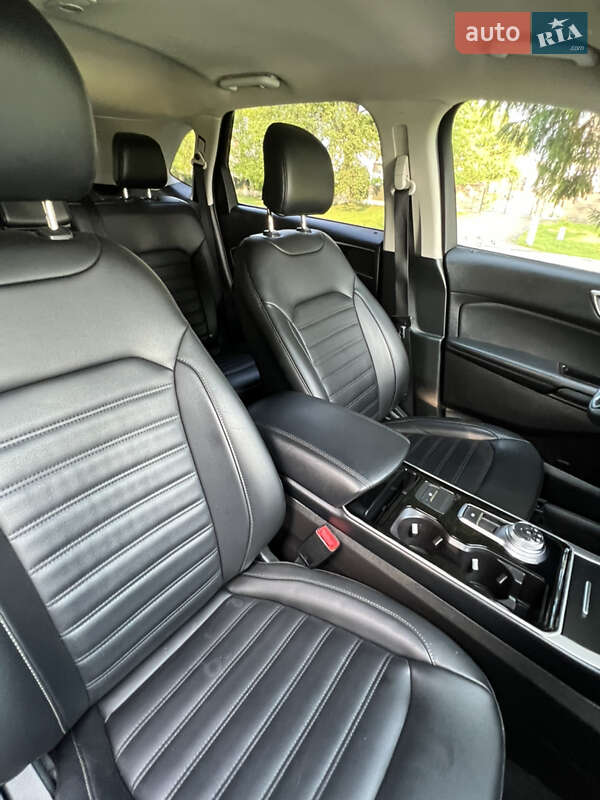 Внедорожник / Кроссовер Ford Edge 2019 в Дубно