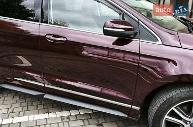 Внедорожник / Кроссовер Ford Edge 2019 в 