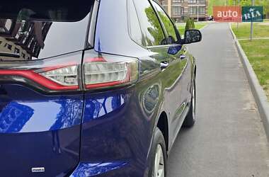 Внедорожник / Кроссовер Ford Edge 2015 в 