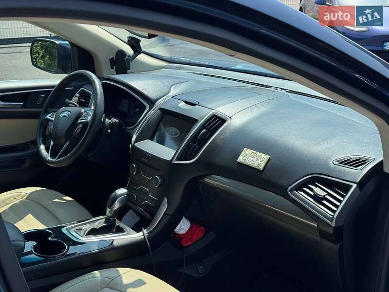 Внедорожник / Кроссовер Ford Edge 2017 в Каменец-Подольском