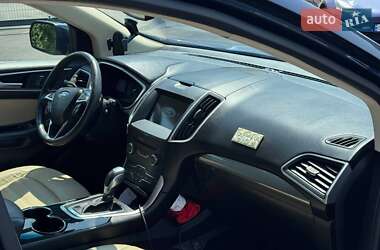 Внедорожник / Кроссовер Ford Edge 2017 в 