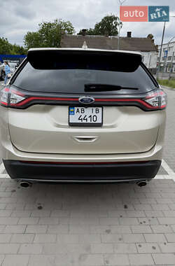 Внедорожник / Кроссовер Ford Edge 2017 в 