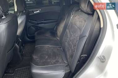 Внедорожник / Кроссовер Ford Edge 2017 в 