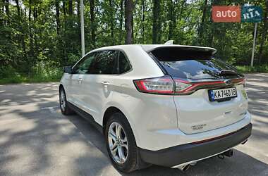 Внедорожник / Кроссовер Ford Edge 2015 в 