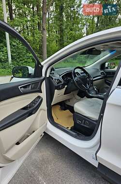 Внедорожник / Кроссовер Ford Edge 2015 в 
