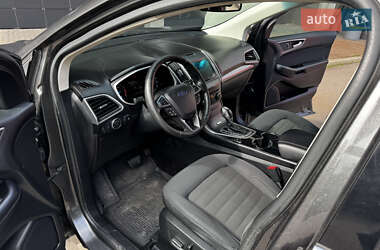 Внедорожник / Кроссовер Ford Edge 2018 в 