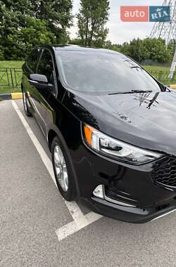 Внедорожник / Кроссовер Ford Edge 2019 в 