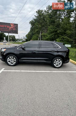 Внедорожник / Кроссовер Ford Edge 2019 в 