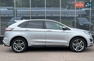 Внедорожник / Кроссовер Ford Edge 2016 в 