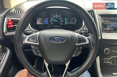 Внедорожник / Кроссовер Ford Edge 2015 в 