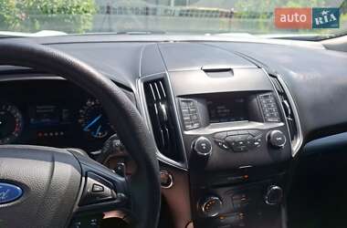 Внедорожник / Кроссовер Ford Edge 2018 в 