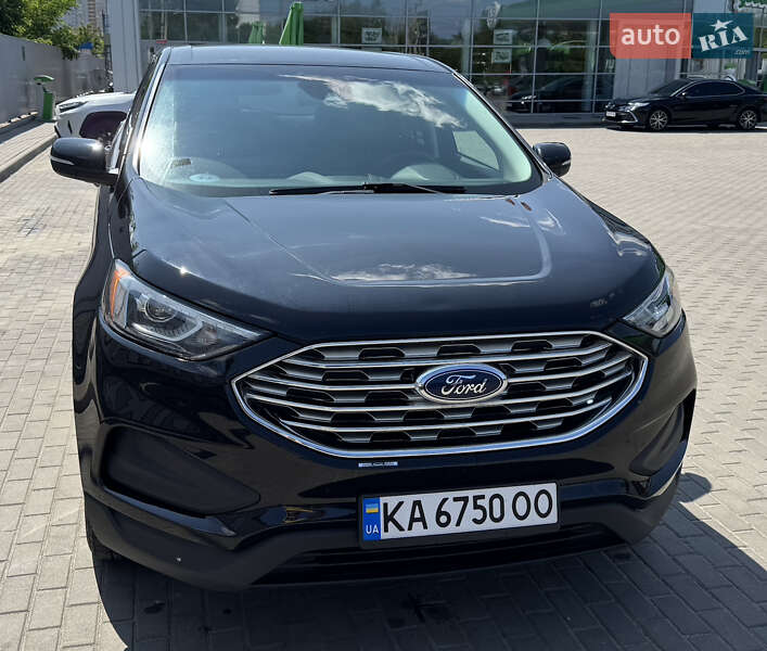 Внедорожник / Кроссовер Ford Edge 2019 в 