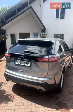 Внедорожник / Кроссовер Ford Edge 2019 в 