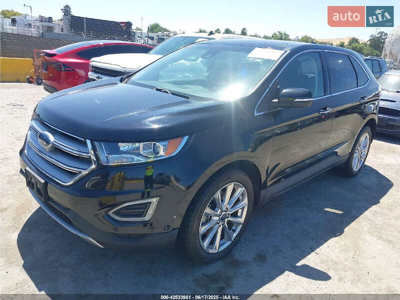 Внедорожник / Кроссовер Ford Edge 2017 в 
