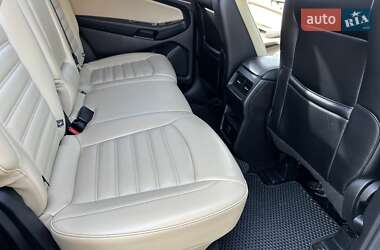 Внедорожник / Кроссовер Ford Edge 2017 в 